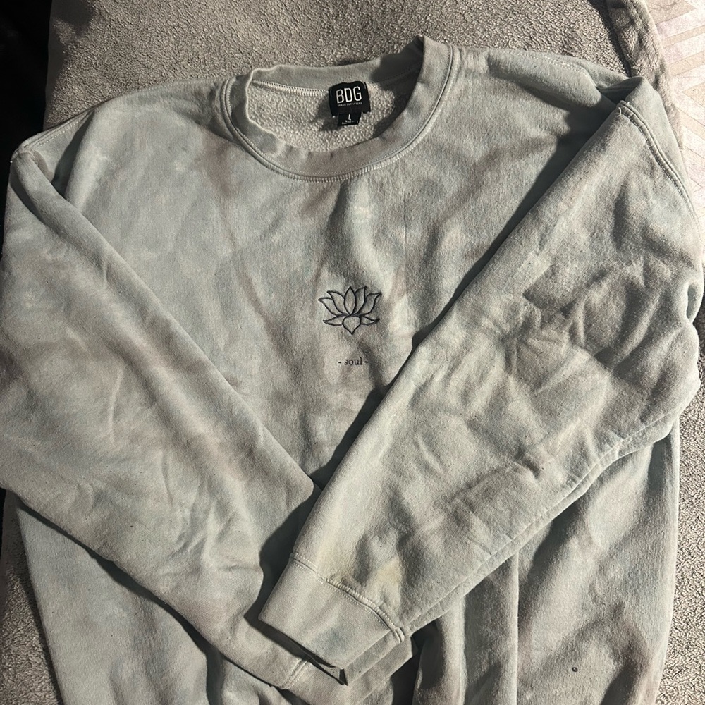 BDG Light Gray Sweatshirt